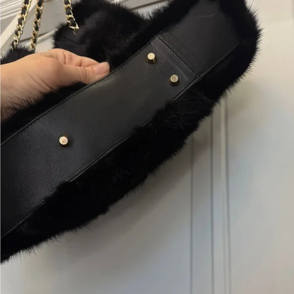 PAOLO MASI MINK FUR PURSE WITH CHAIN STRAPS BLACK GOLD - Picture 3 of 10